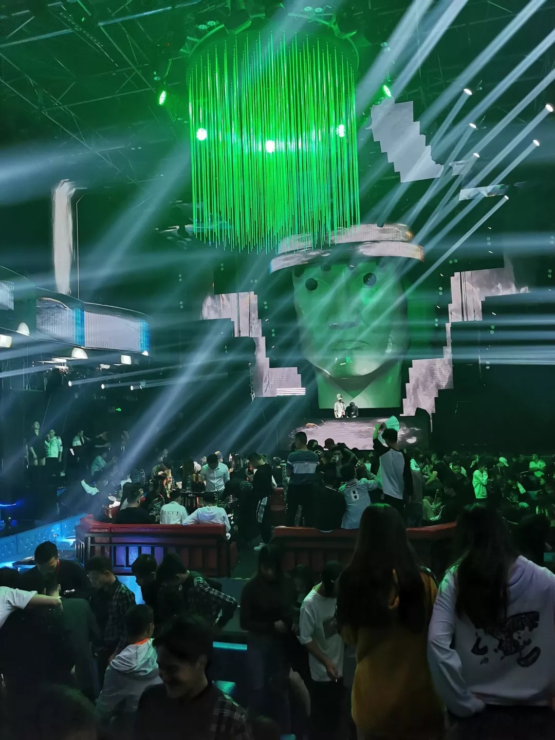 ����ƽ��edc CLUB